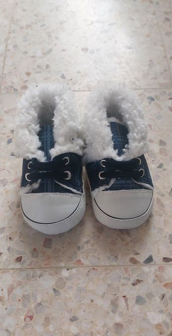 Chaussure 
bébé garçon 18/19