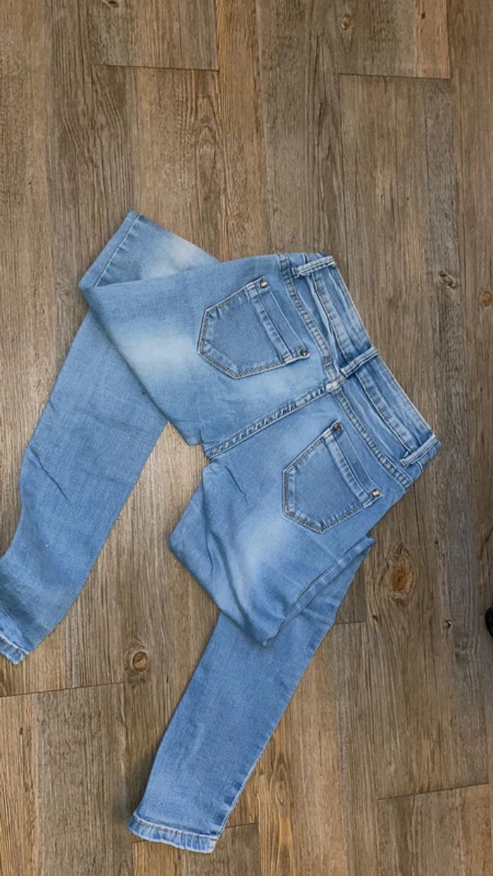 Jean bleu clair - photo numéro 2