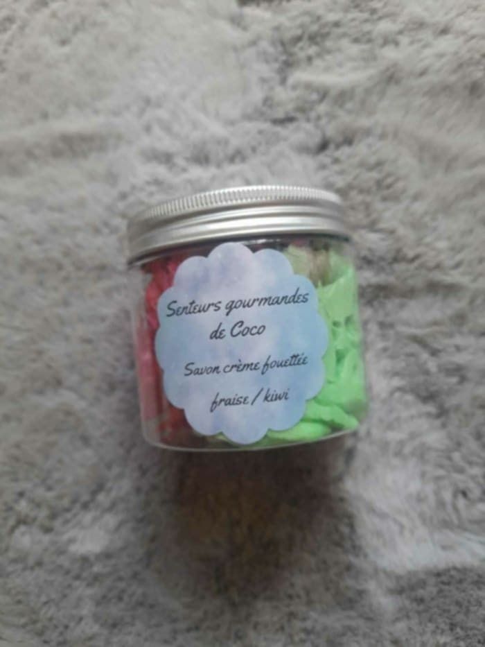 Savon crème fouettée fraise kiwi