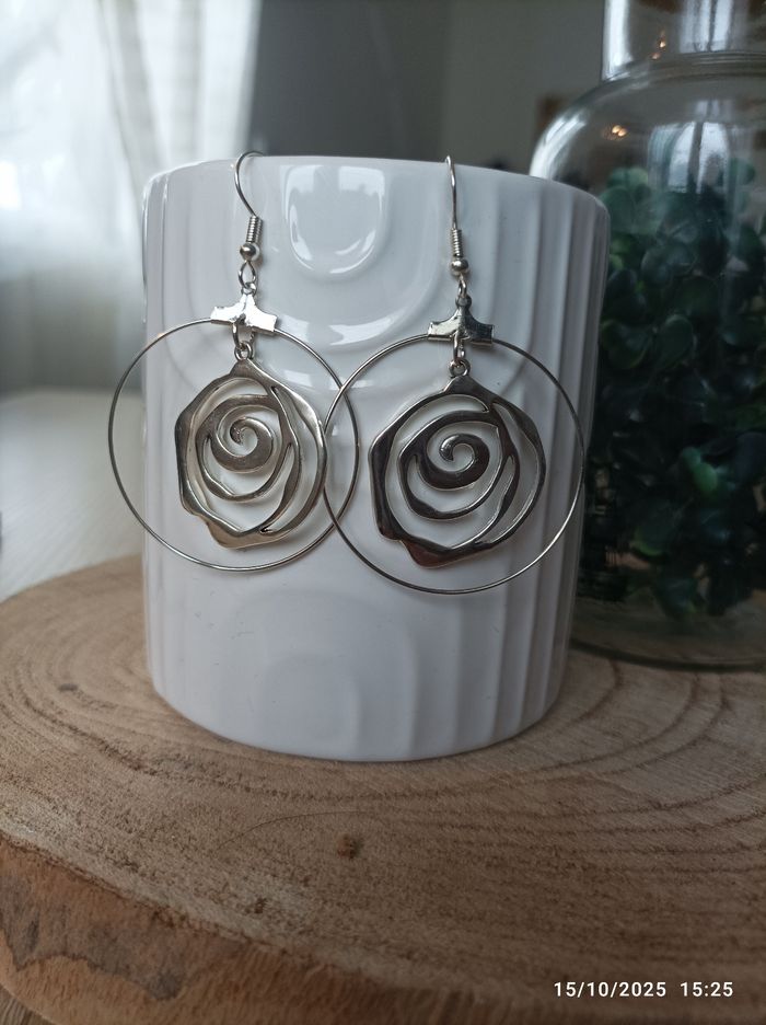 🌺 Boucles d'oreilles créoles argentées