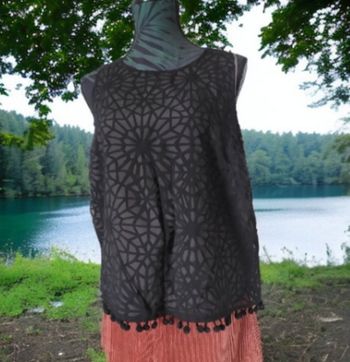 Petit haut habillé kaki dentelle noir Trend 38