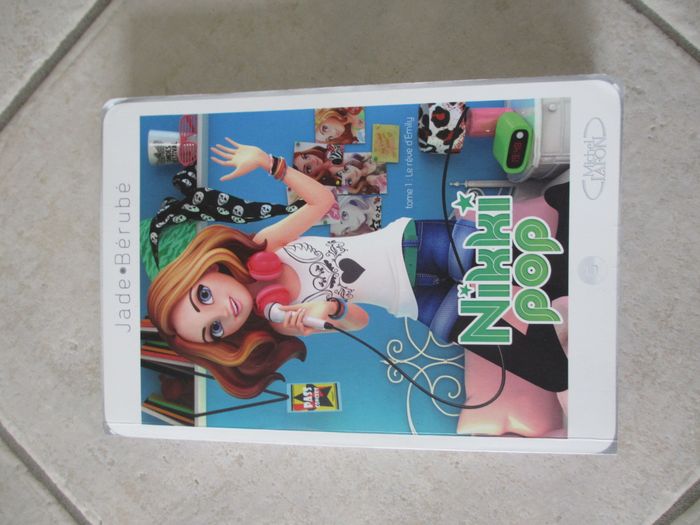 Roman enfant Nikki Pop – Tome 1 « Le rêve d’Emily »
