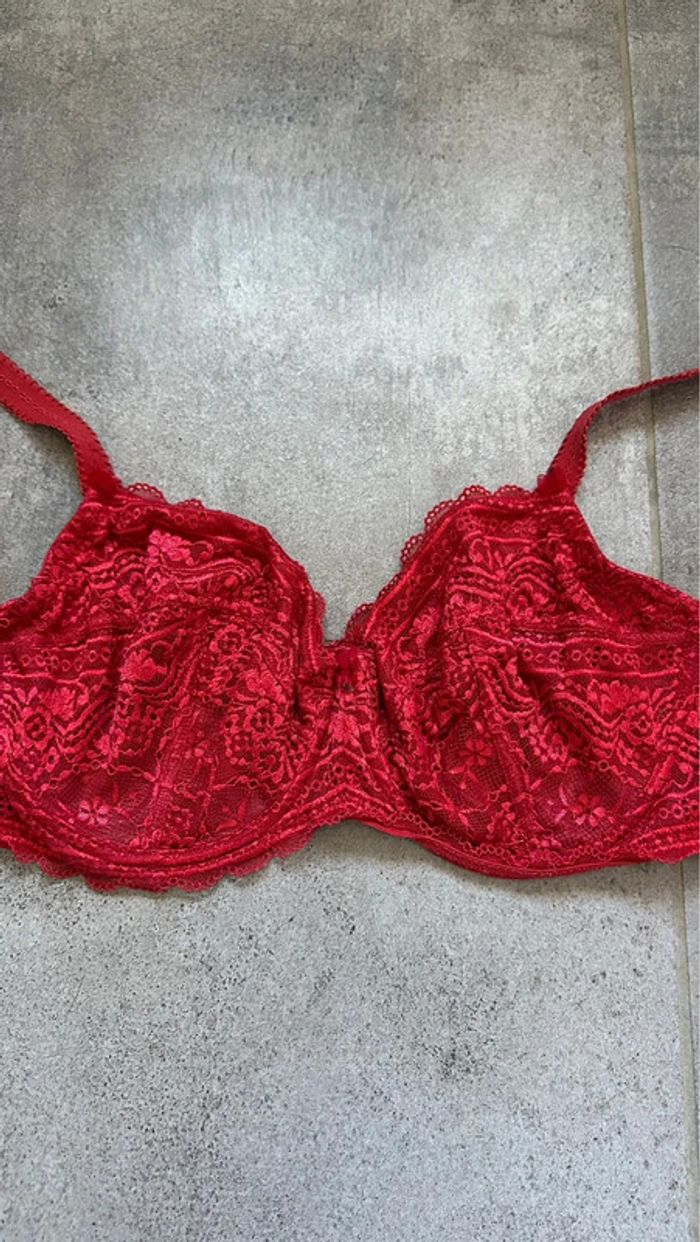 🔆 Etam 100 D superbe soutien gorge en très bon état et très confortable - photo numéro 3