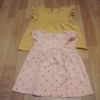 lot 2 tuniques/maillots manches courtes 24 mois