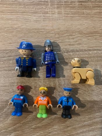 6 figurines style lego