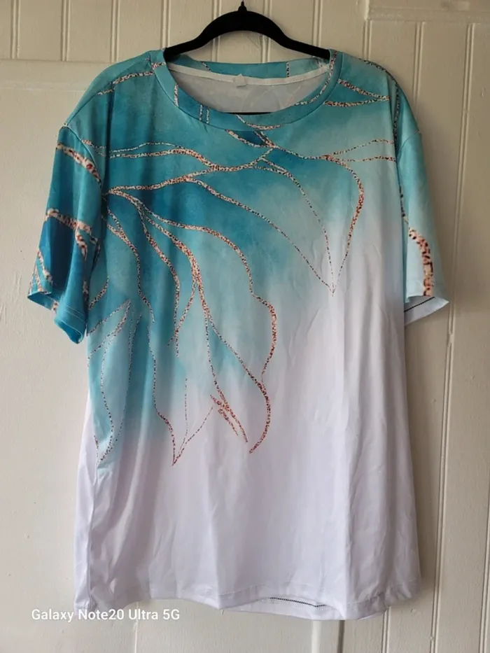 Tee shirt