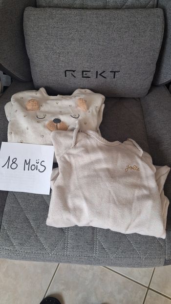 Lot pyjamas 18 mois 2