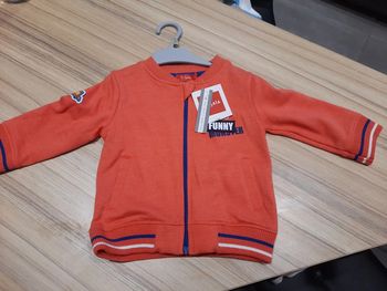 Veste gilet orange NEUVE tissaia taille 12 mois