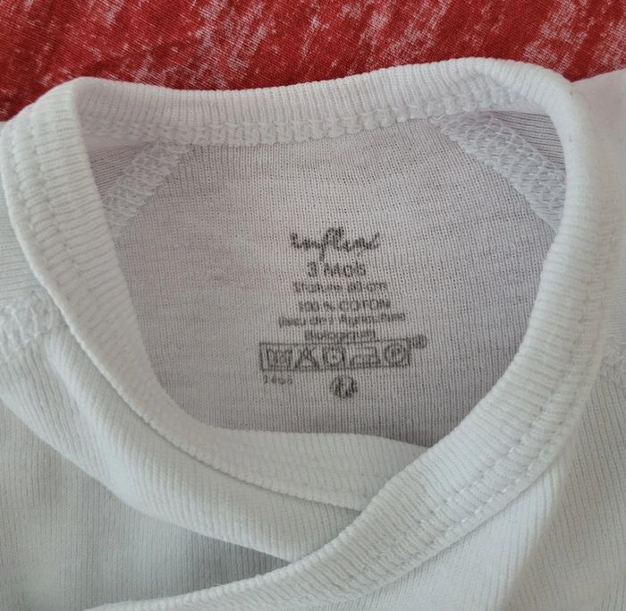 Lot 2 bodies 3 mois - photo numéro 5