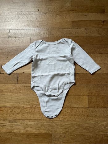 Body beige 9 mois