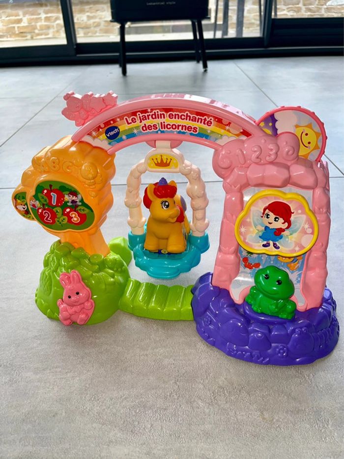 Vtech tut tut copains le jardin enchanté des licornes - photo numéro 2
