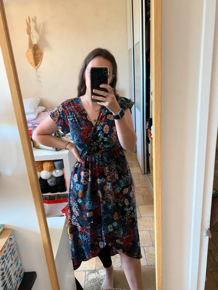 Robe longue asymétrique à manche courte noire à fleur Vintage Love taille S/M - photo numéro 11