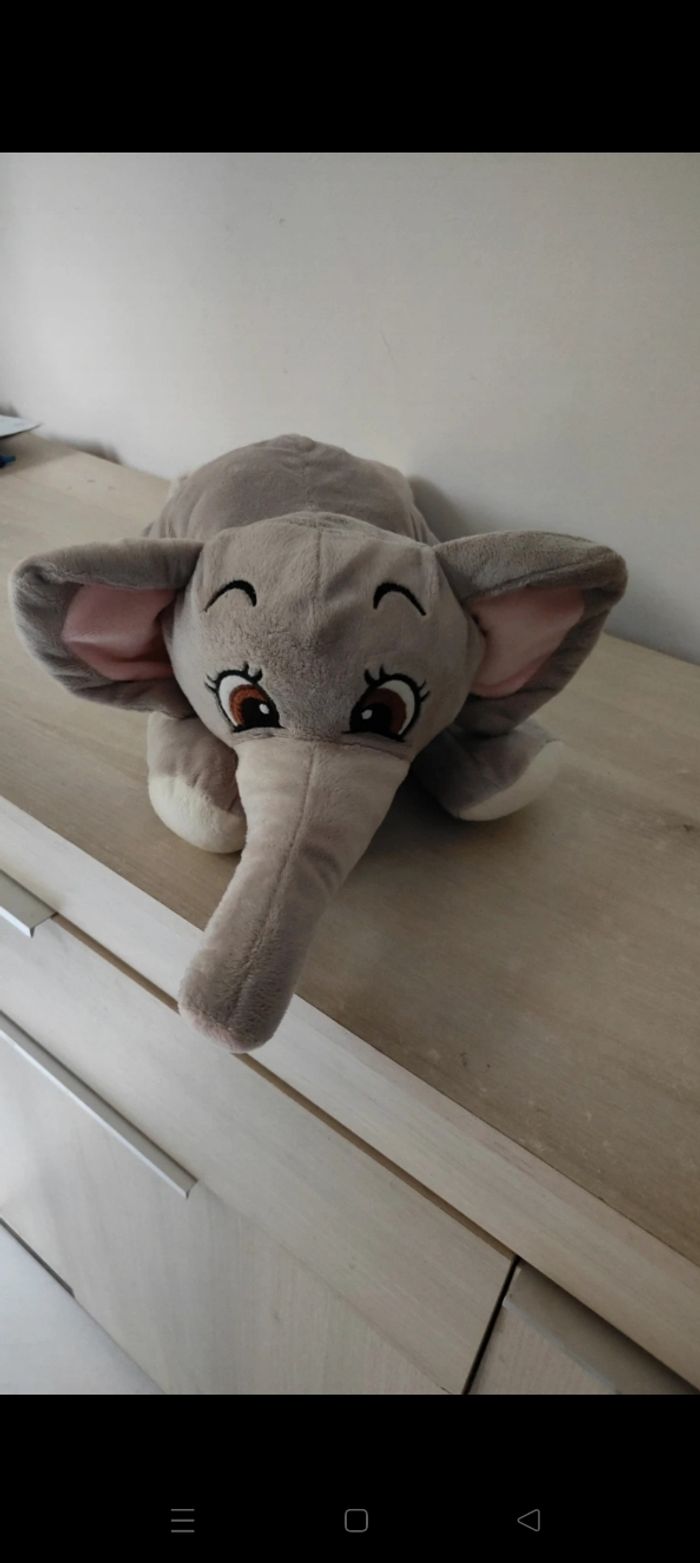 Peluche elephant