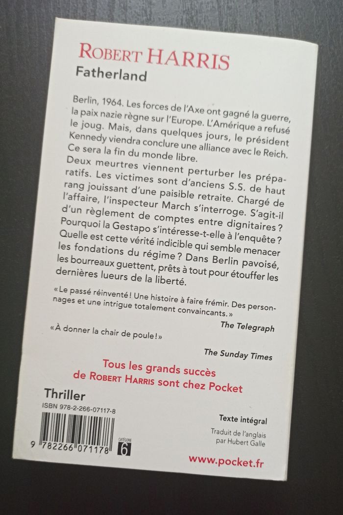 🦅 Livre Fatherland de Roberts Harris 🦅 - photo numéro 2