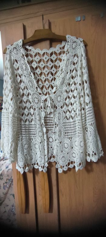 Gilet crochet femme beige