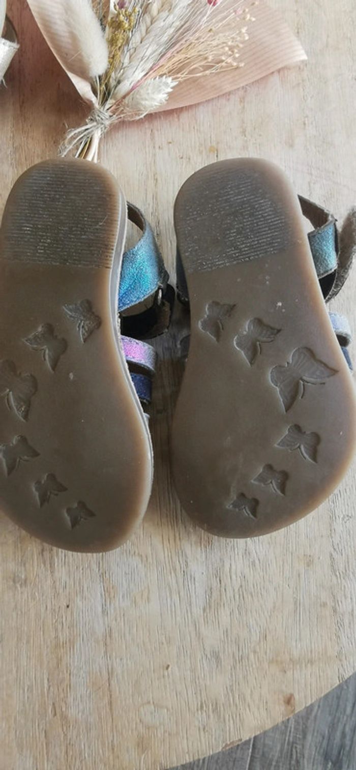Lot 2 paires de sandales Gémo taille 21 - photo numéro 6