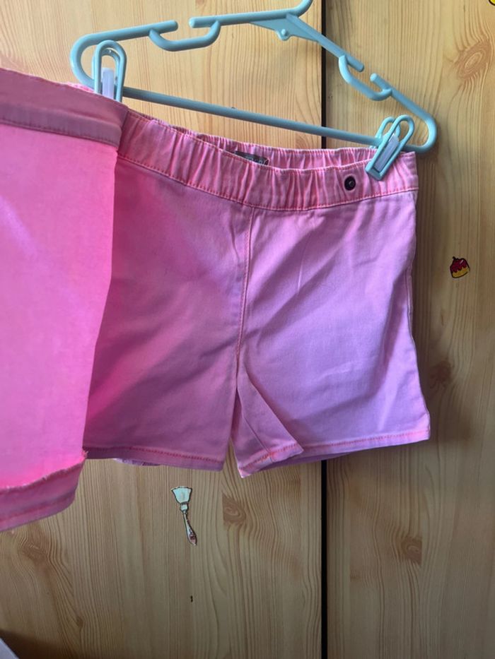 Jupe short. - photo numéro 2