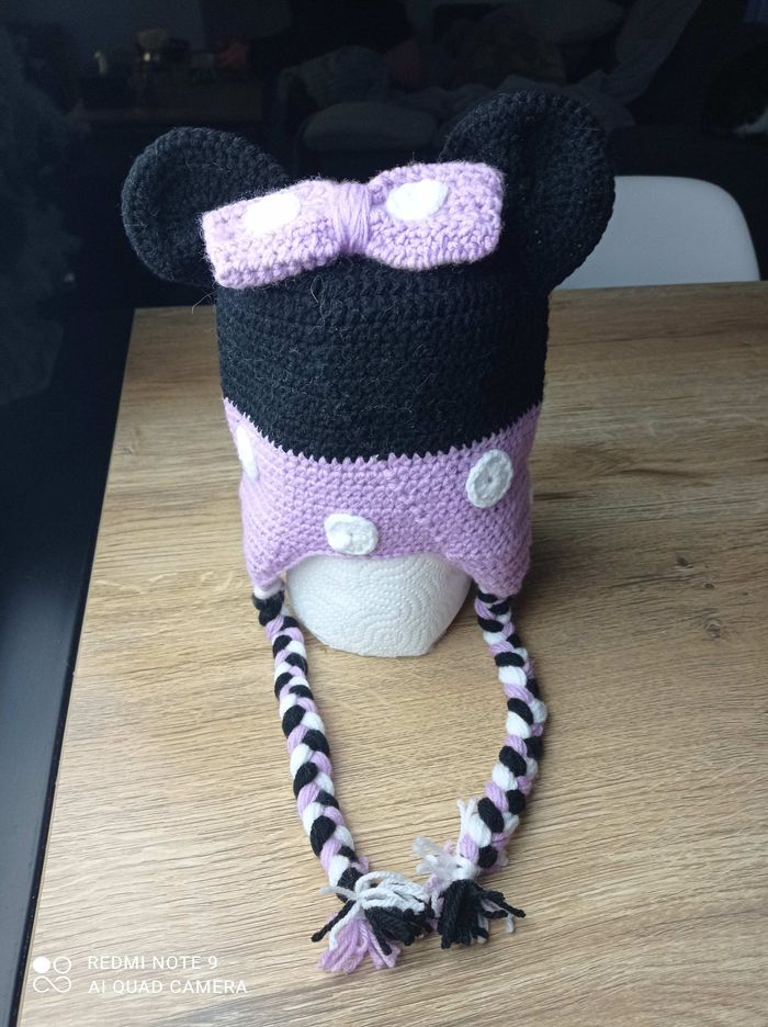 Bonnet fait mains 3/6 mois