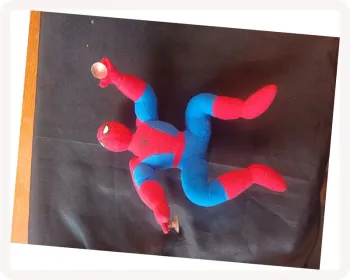 Peluche a ventouse spiderman vintage