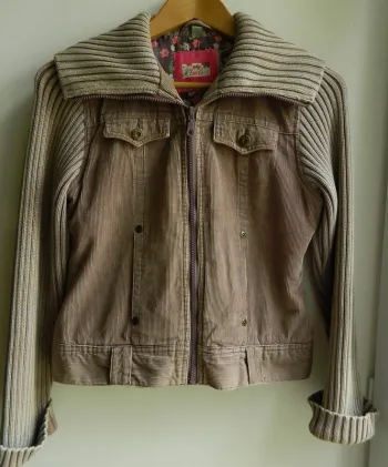 Blouson zippé en velours T 10 ans "NKY"