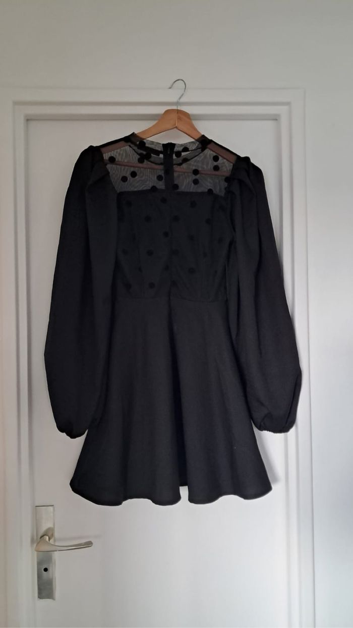 Robe noir XS - photo numéro 2