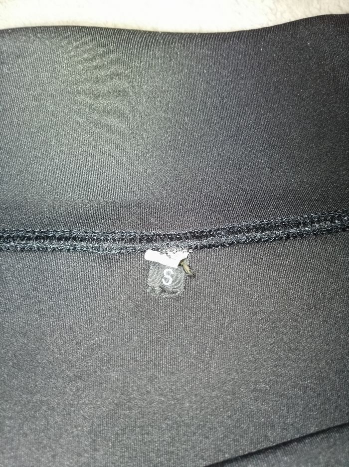 Jupe noir - photo numéro 4