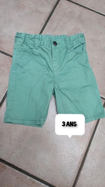 Short Kiabi vert menthe