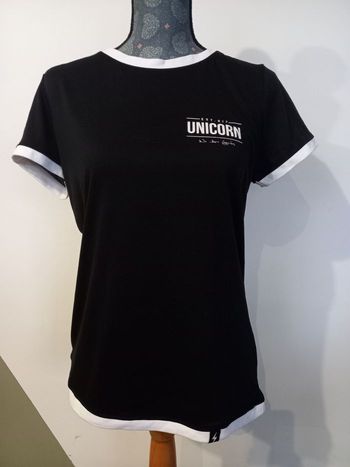 Tee-shirt Unicorn neuf 