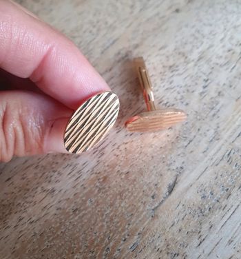 Bouton de manchette vintage