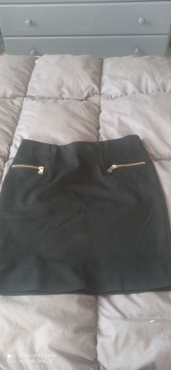 Jupe noire t. 40