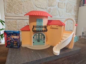 Maison et personnage playmobil 