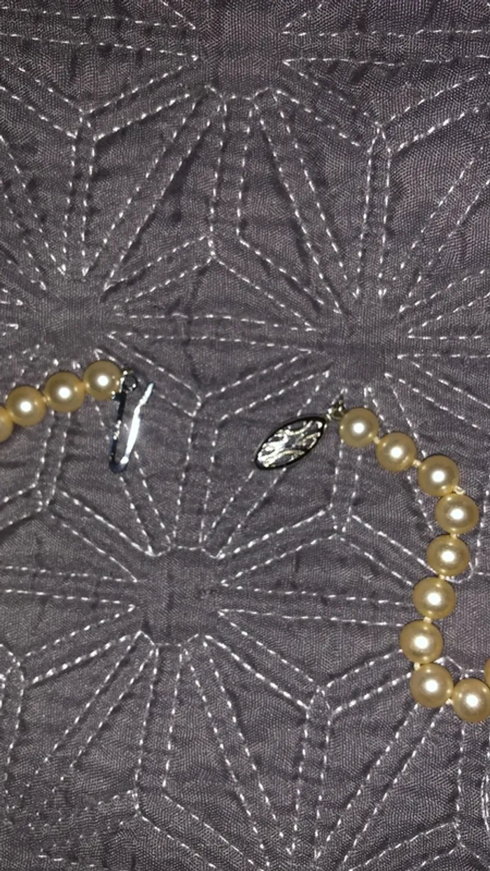 Collier de perles crèmes - photo numéro 2