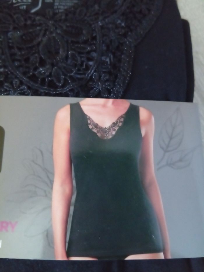 Joli débardeur p'tite dentelle agréable à porter dû 36/38 95% coton - photo numéro 2