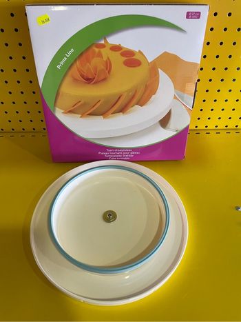 Plateau tournant pour gâteau