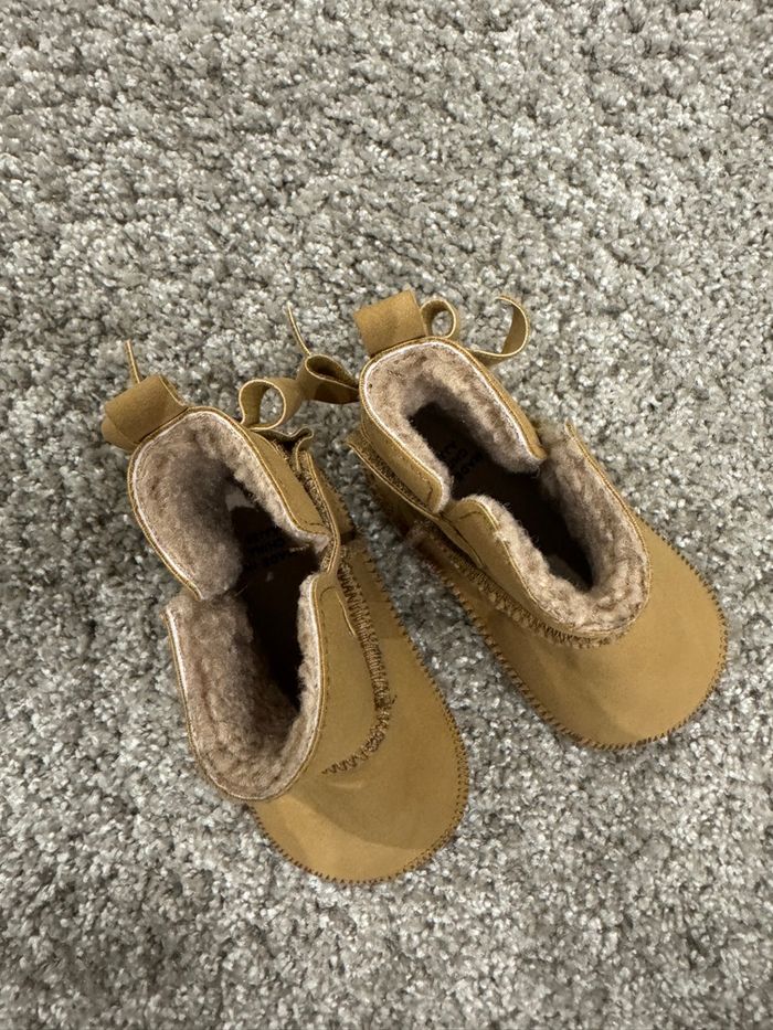 Paire de bottes pour bébé - photo numéro 2