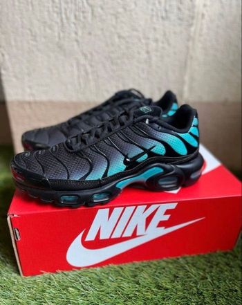 Nike tn noir bleu édition limitée 41