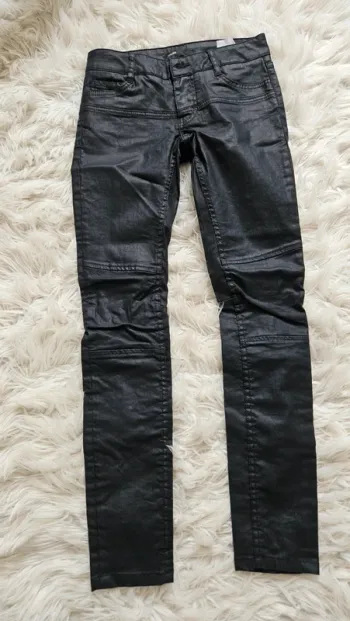 Pantalon enduit