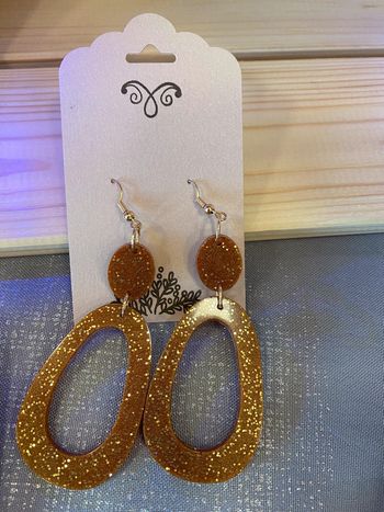 Boucles d’oreilles ovales dorées