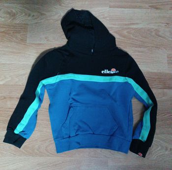 Sweat à capuche bleu et noir Ellesse 8 ans