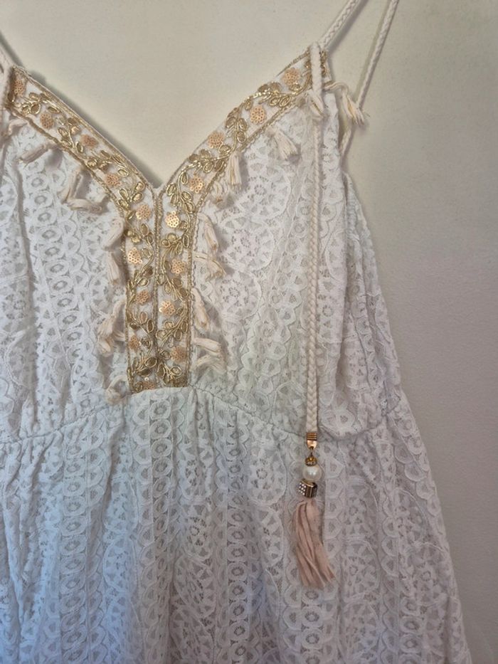 Robe blanche dentelles - photo numéro 3