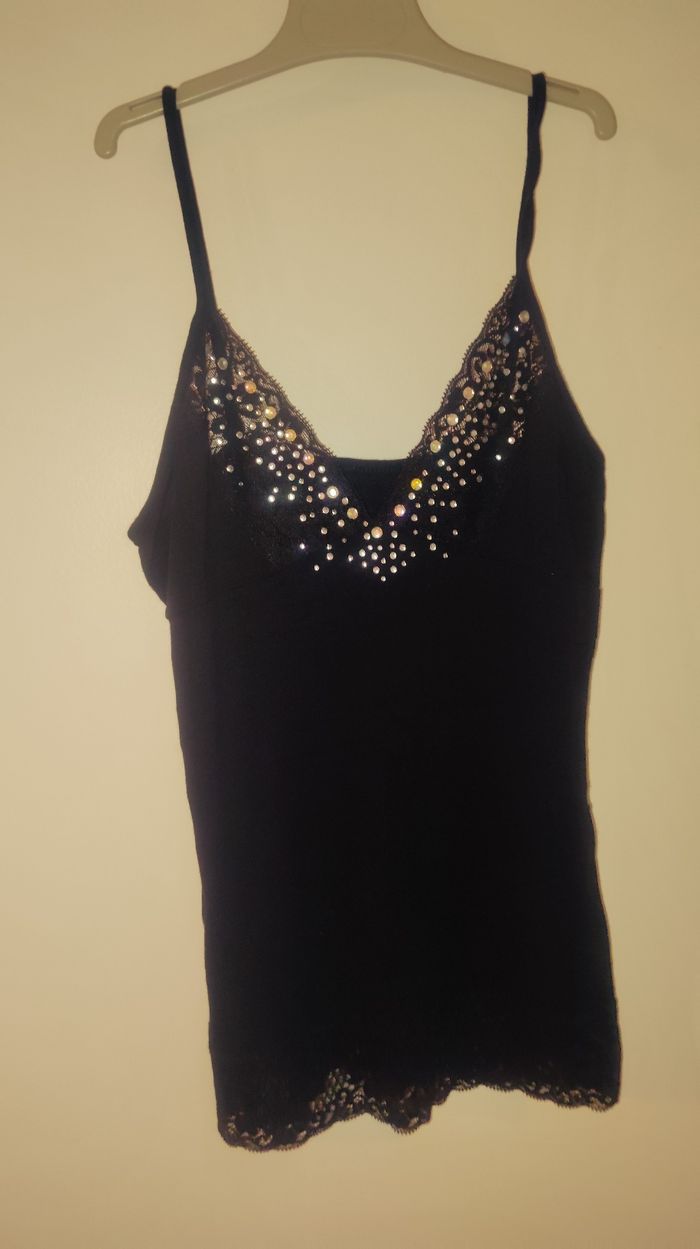 Debardeur noir a strass - photo numéro 2