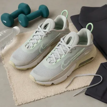 Nike Air Max 2090 Femme Taille 38  – Excellent état