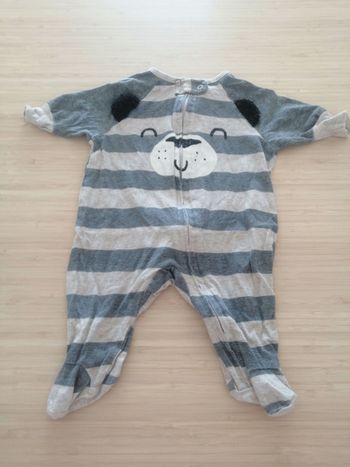 Pyjama 100% Coton. 0 à 3 mois. Bon état