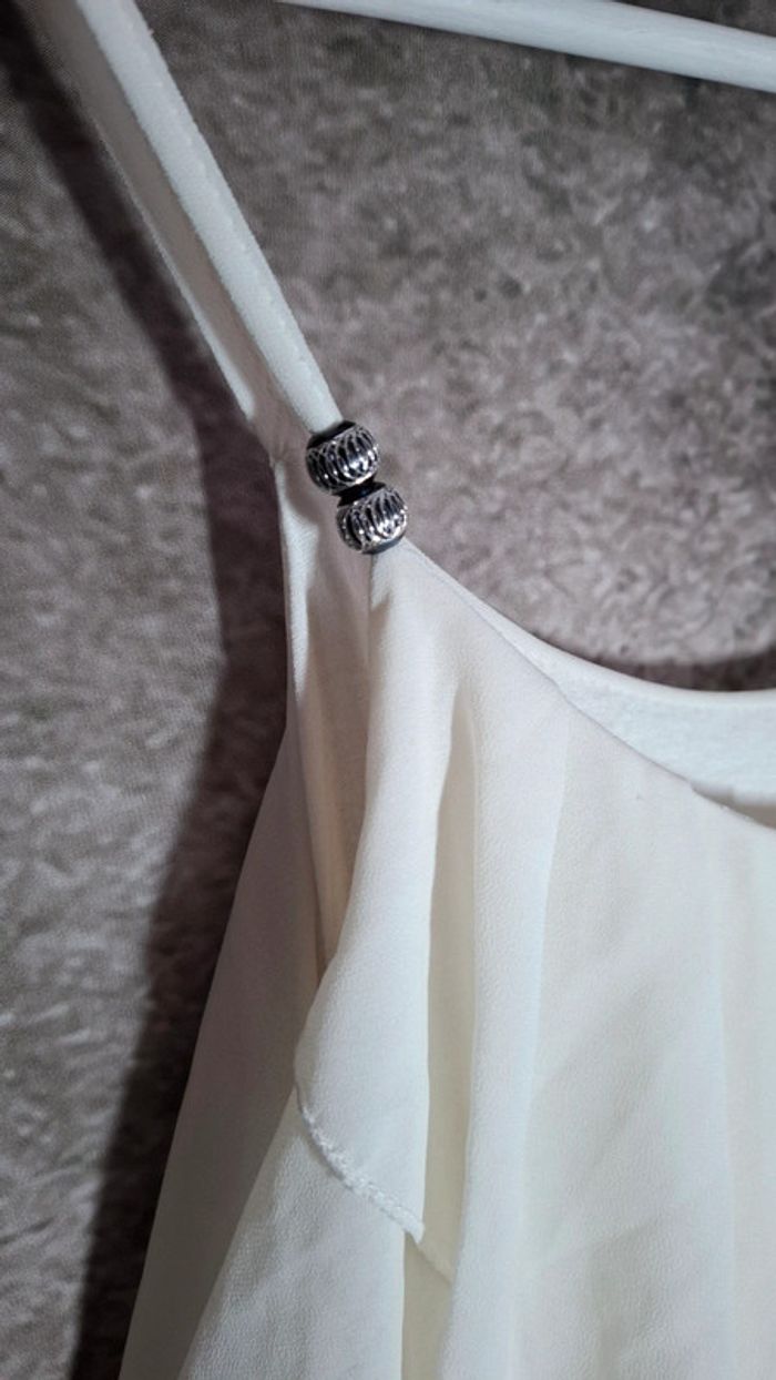 Robe crème fluide perles argentées - photo numéro 3