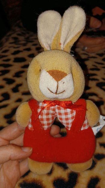 Lapin hochet  grelot