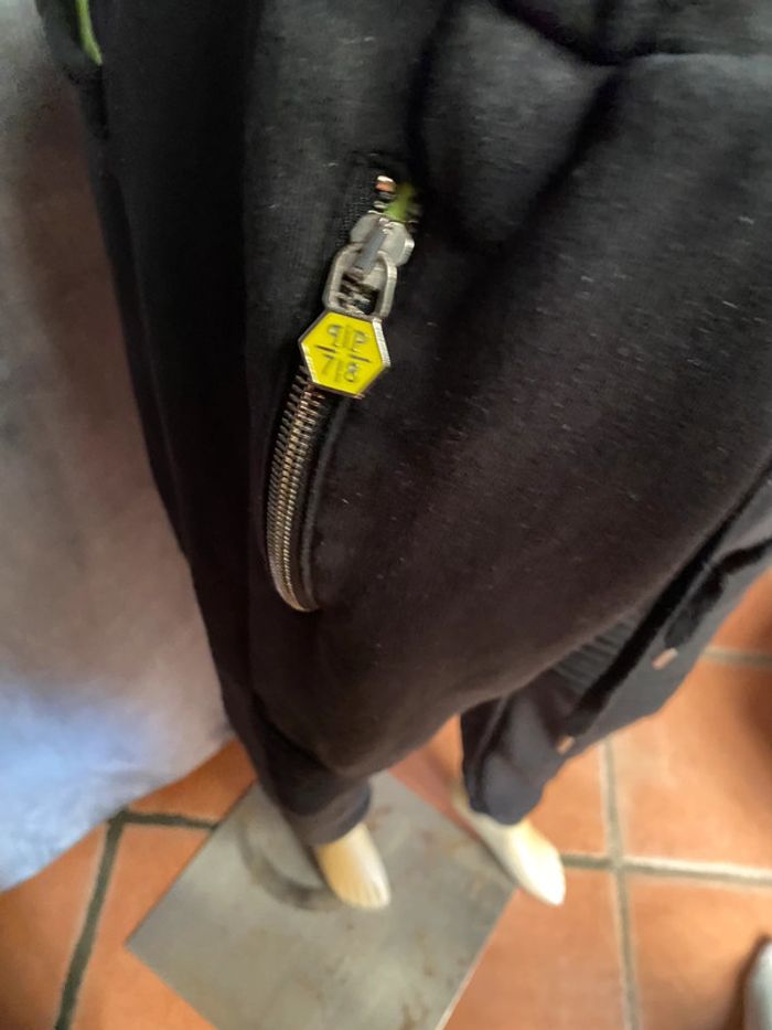 Lot de 4 vêtements homme - photo numéro 7