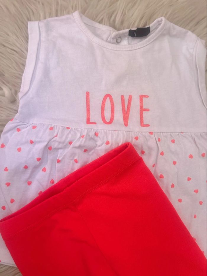 Fille 👧🏻 Ensemble kiabi d’été taille 6 mois - robe/tunique + legging short - photo numéro 2