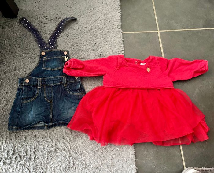 Lot hauts et robes 6 mois - photo numéro 2