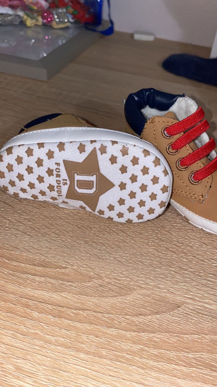 Chausson bébé style Timberland - photo numéro 2