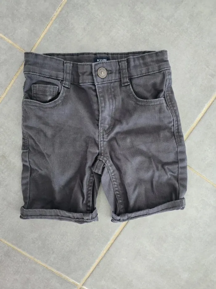 Short gris